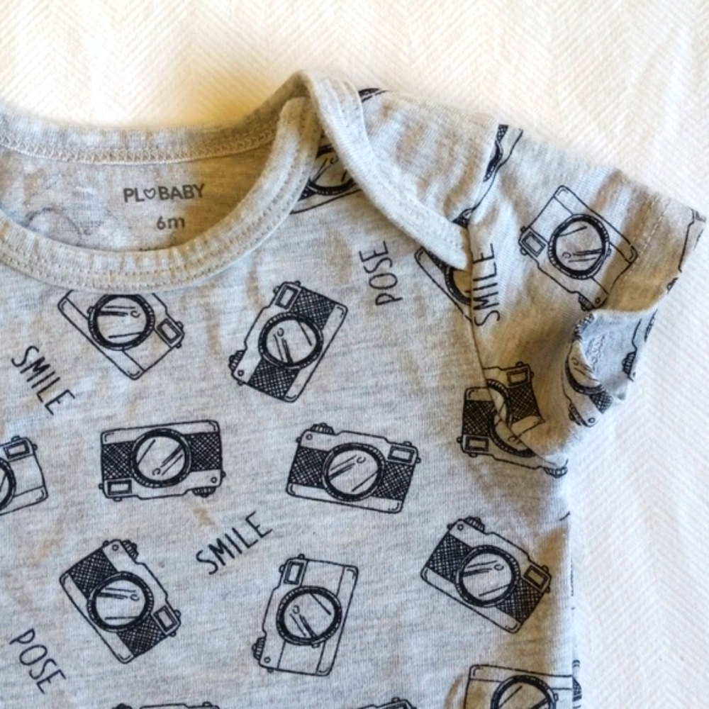 petit lem camera print short sleeve bodysuit diaper shirt 6 months baby unisex